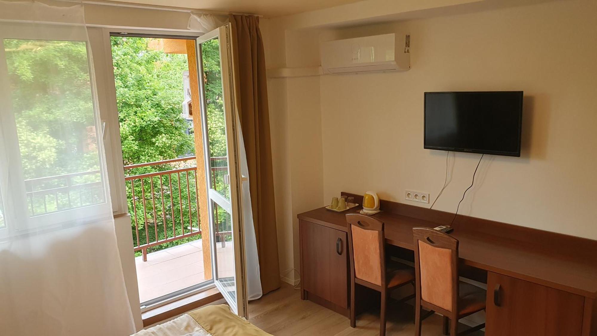 Hotel Felicia Kaluza Ngoại thất bức ảnh